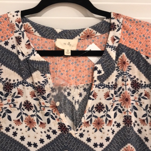 Tunic top with tie waist and pockets - Picture 3 of 6